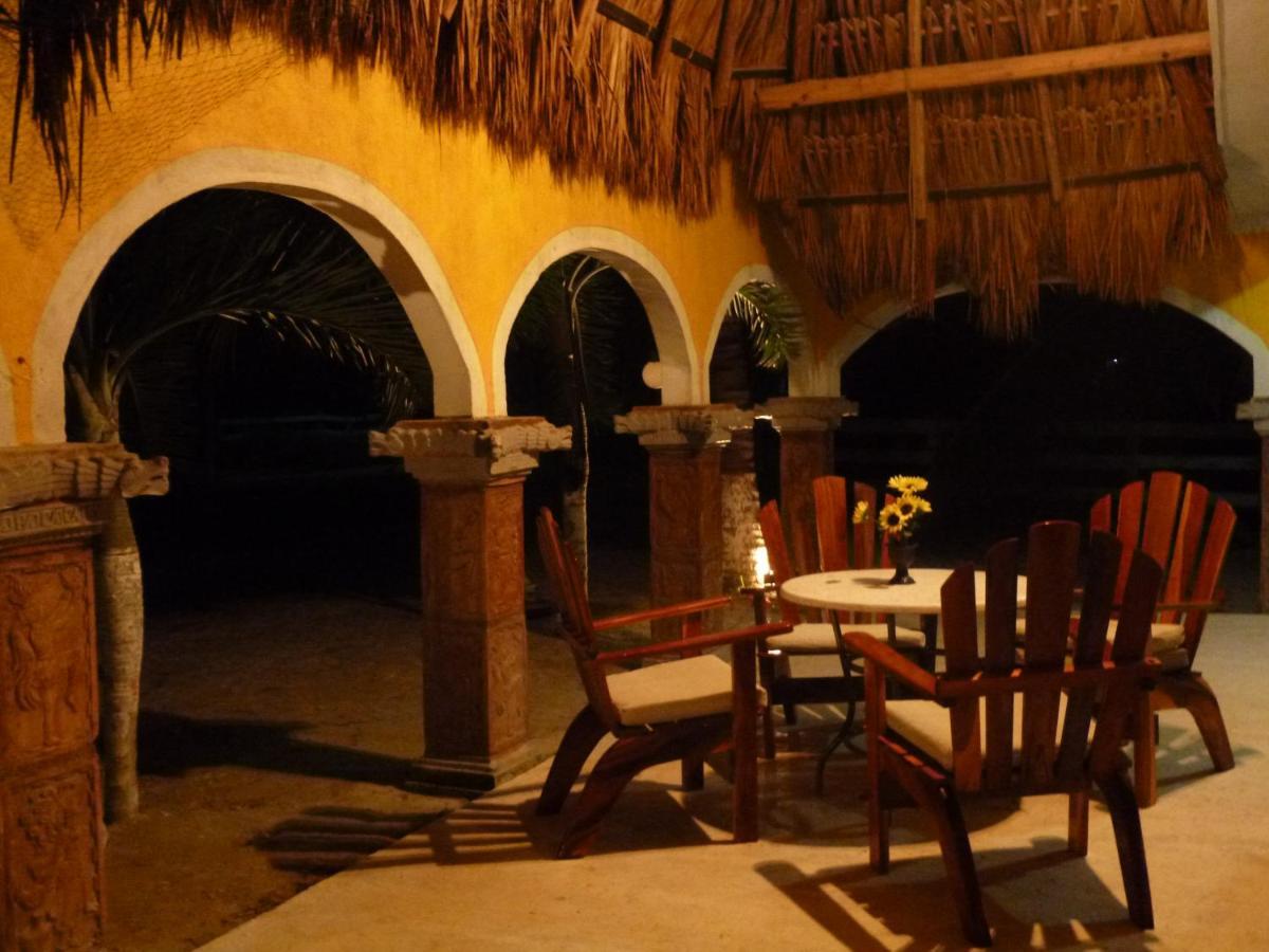 Hacienda Antigua Villa El Cuyo Esterno foto