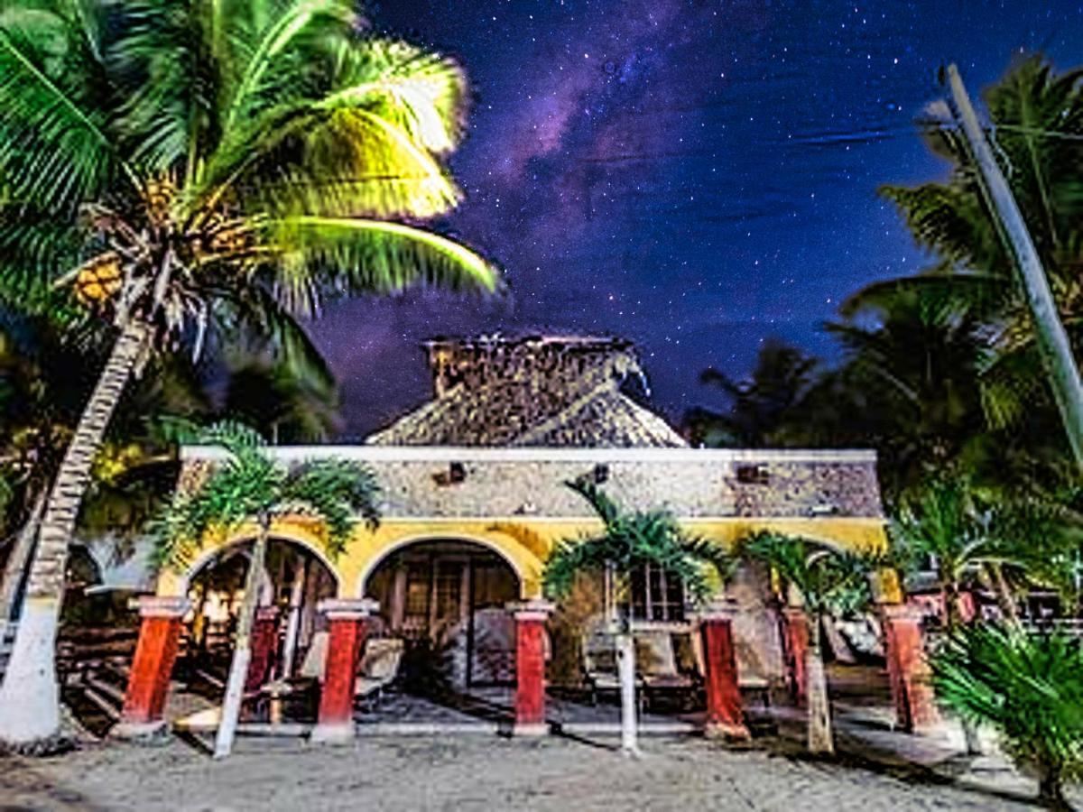 Hacienda Antigua Villa El Cuyo Esterno foto